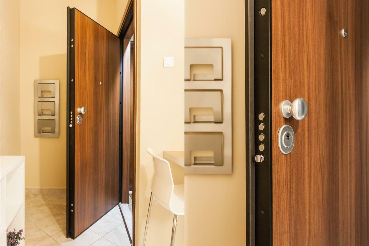 Central, Quiet, Cozy, Very Clean Private Apartment Close To Acropolis Αθήνα Εξωτερικό φωτογραφία